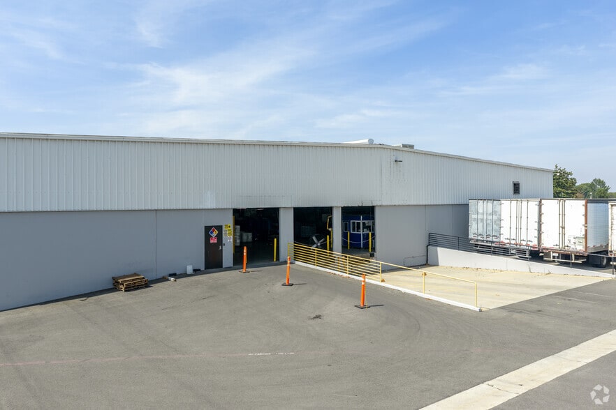 10220 San Sevaine Way, Jurupa Valley, CA for sale - Building Photo - Image 2 of 4