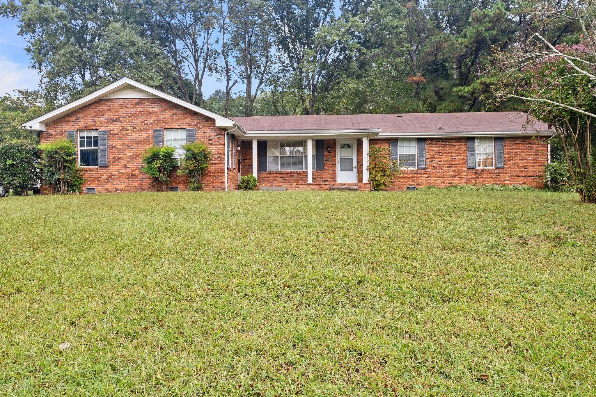 240 Cross Timbers Dr, Nashville, TN for sale Primary Photo- Image 1 of 2
