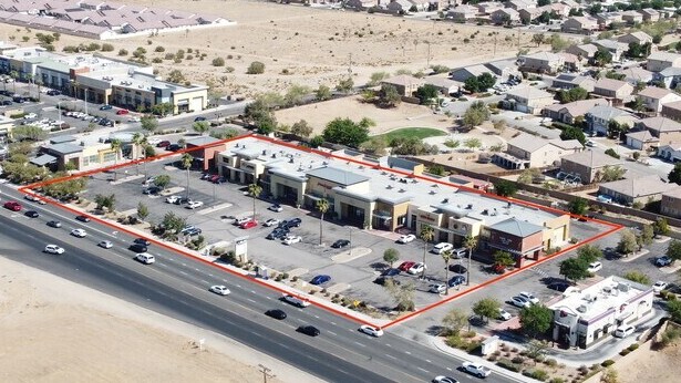 14073 Main St, Hesperia, CA à vendre - Photo du bâtiment - Image 2 de 9