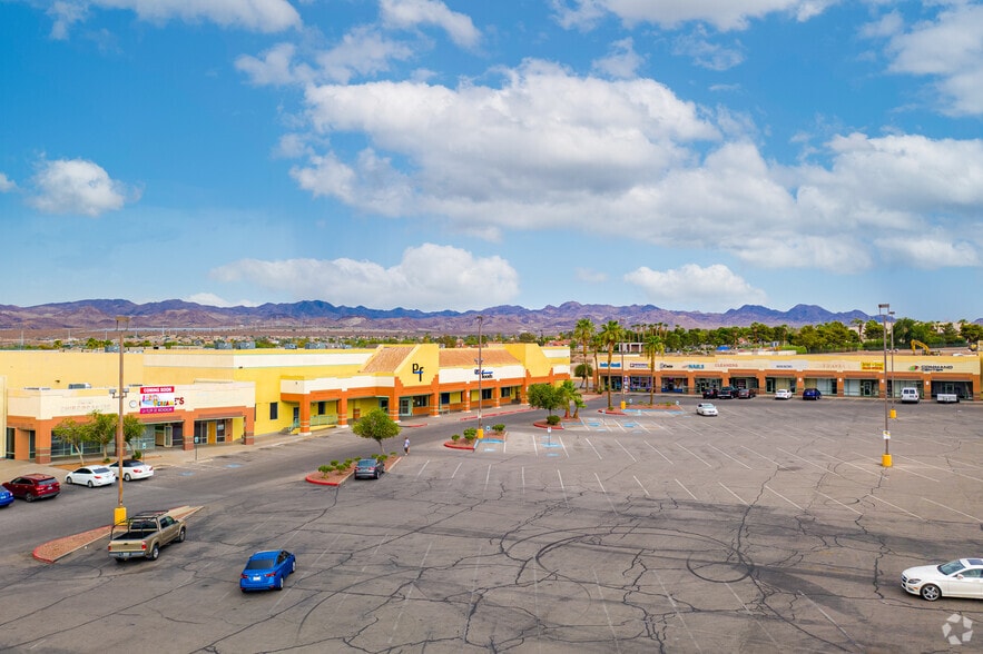 724 S Boulder Hwy, Henderson, NV for lease - Building Photo - Image 1 of 10