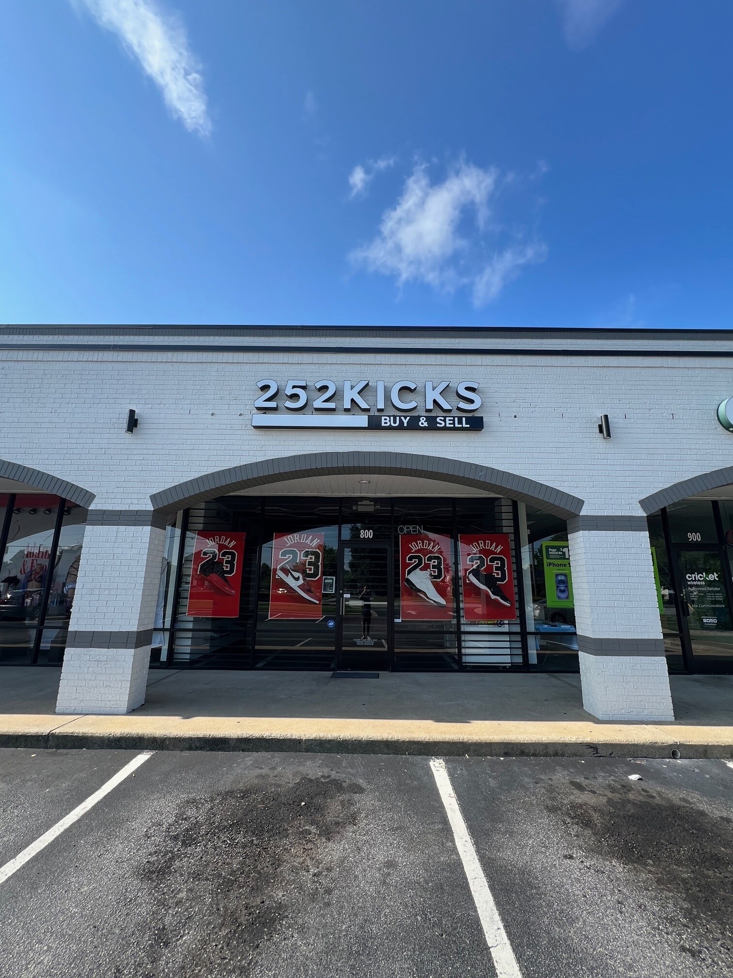 205 Greenville Blvd SW, Greenville, NC for lease Interior Photo- Image 1 of 7