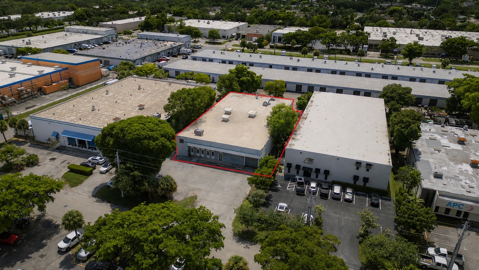 6785 NW 17th Ave, Fort Lauderdale, FL for sale - Building Photo - Image 1 of 5