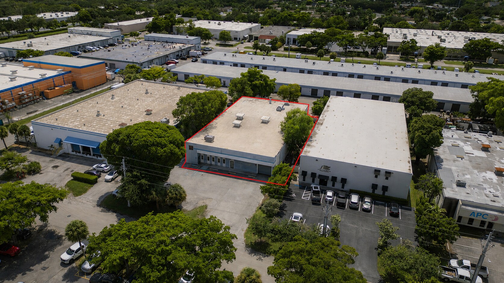 6785 NW 17th Ave, Fort Lauderdale, FL à vendre Photo du bâtiment- Image 1 de 6