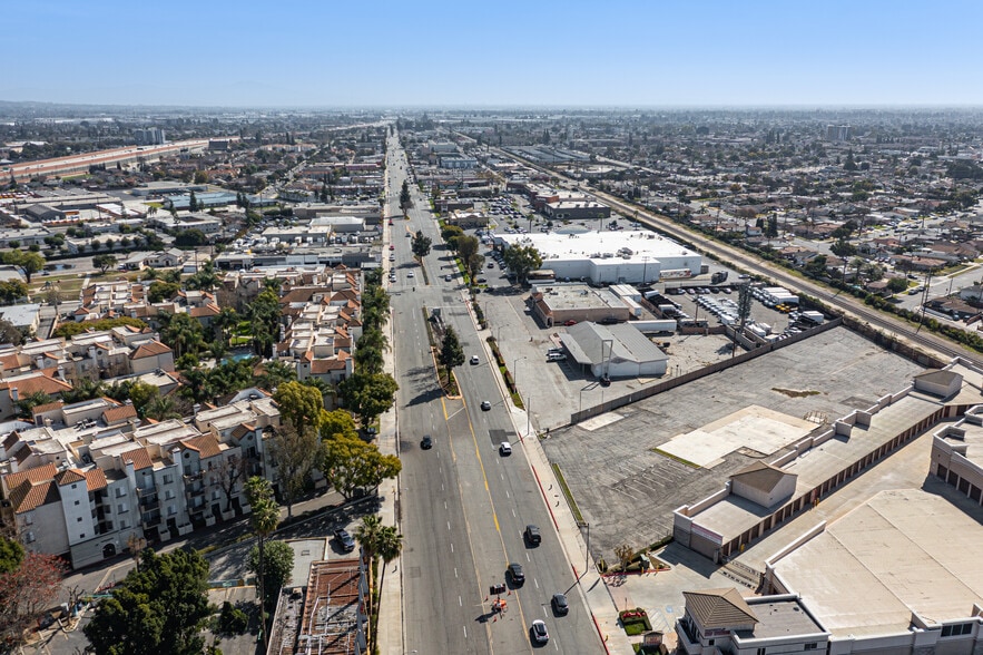 11606 Firestone Blvd, Norwalk, CA for sale - Building Photo - Image 3 of 5