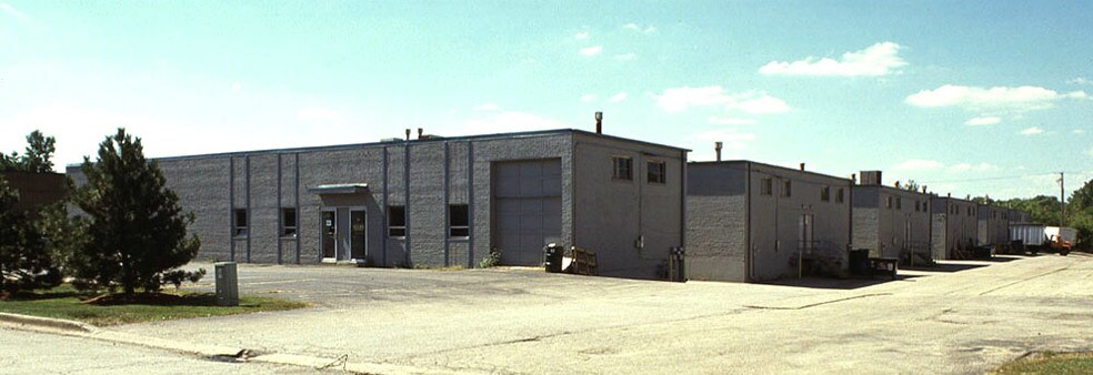 750-820 Birginal Dr, Bensenville, IL à louer - Photo du bâtiment - Image 2 de 8