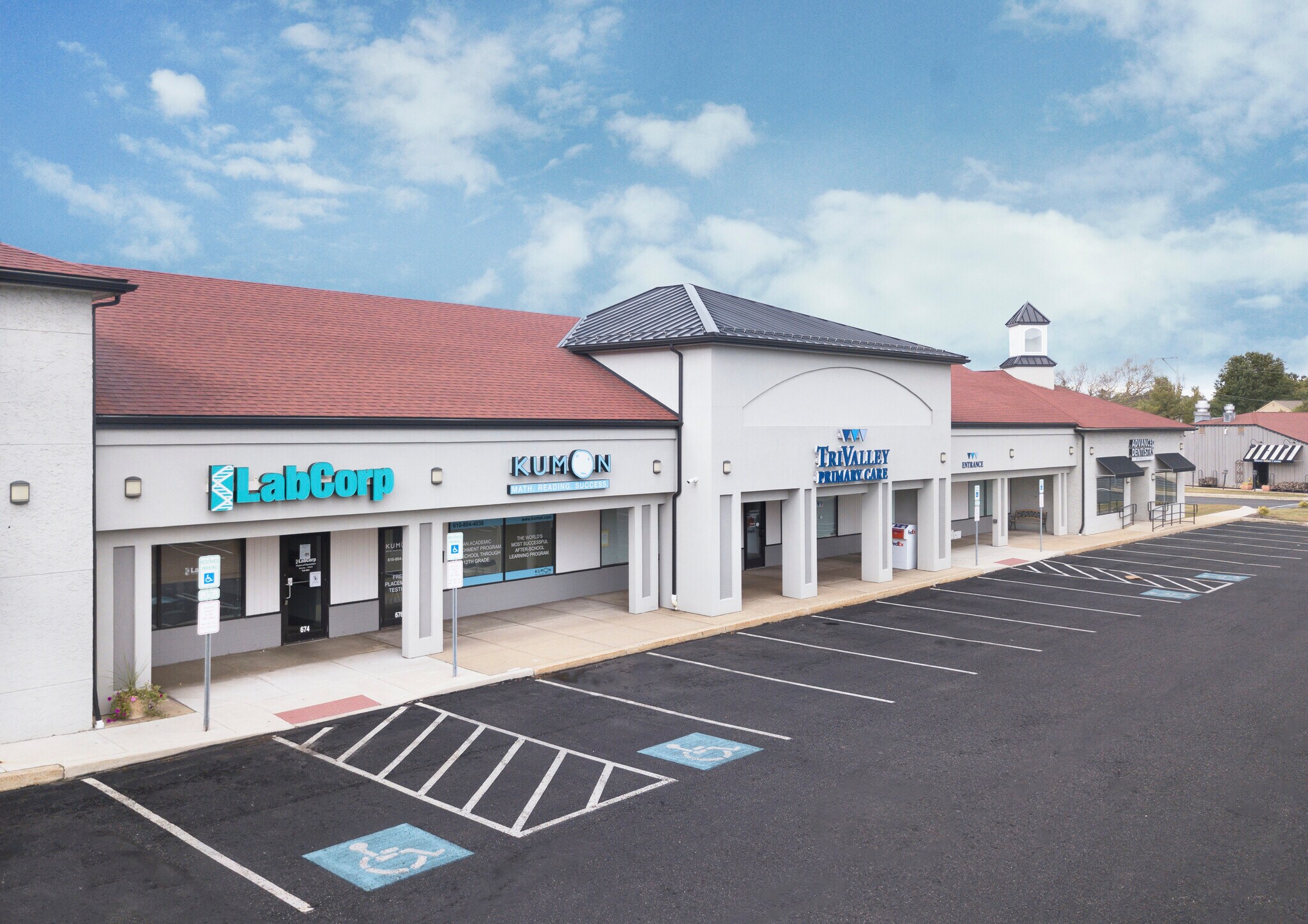 672-712 Main St, Harleysville, PA à louer Photo du bâtiment- Image 1 de 10