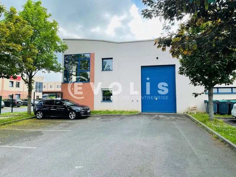 587 Avenue Blaise Pascal, Moissy-Cramayel for lease Building Photo- Image 1 of 6