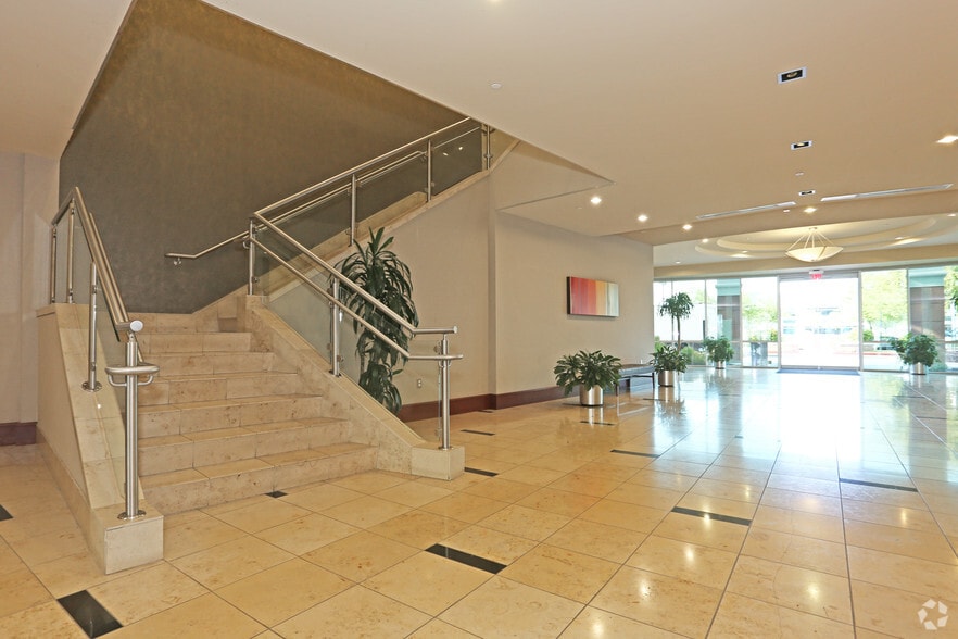 1850 E Northrop Blvd, Chandler, AZ for lease - Lobby - Image 2 of 3