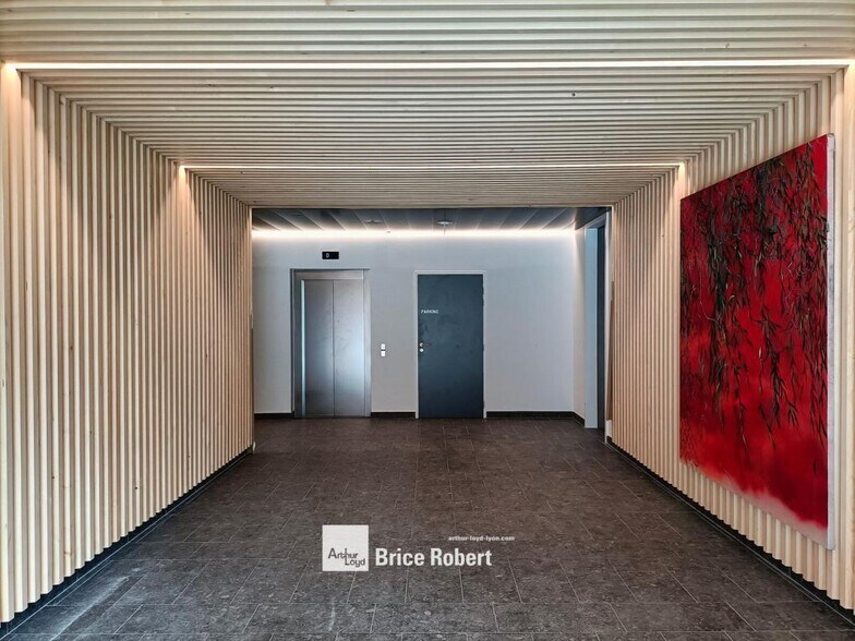 22 Rue Laure Diébold, Lyon for lease - Building Photo - Image 3 of 9