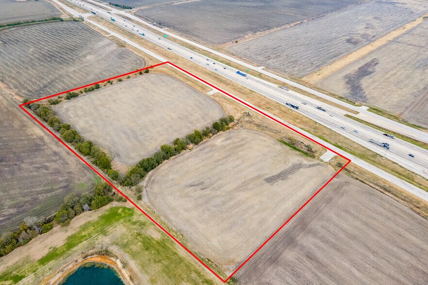 I-35 S, Hillsboro, TX à vendre - Photo du bâtiment - Image 2 de 9