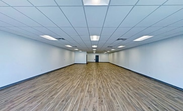 7616 Culebra Rd, San Antonio, TX for lease Interior Photo- Image 1 of 4