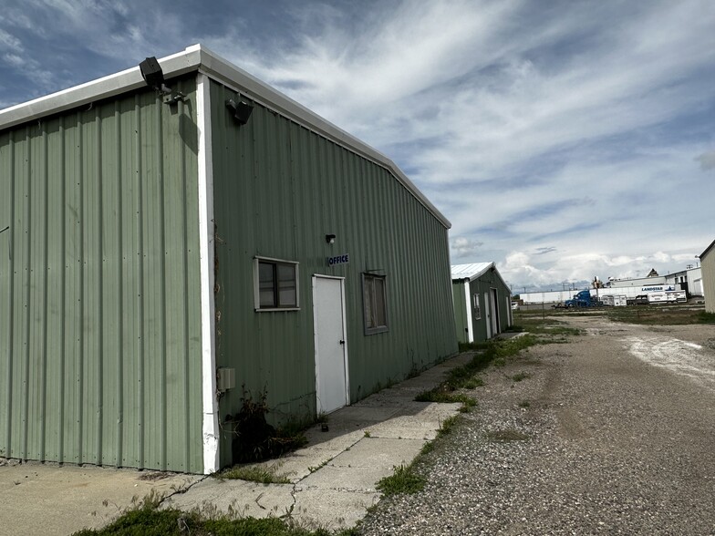 915 S Smith Rd, Riverton, WY for sale - Building Photo - Image 1 of 1