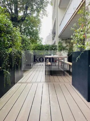 Bureau dans Issy-les-Moulineaux à vendre - Photo du bâtiment - Image 3 de 10