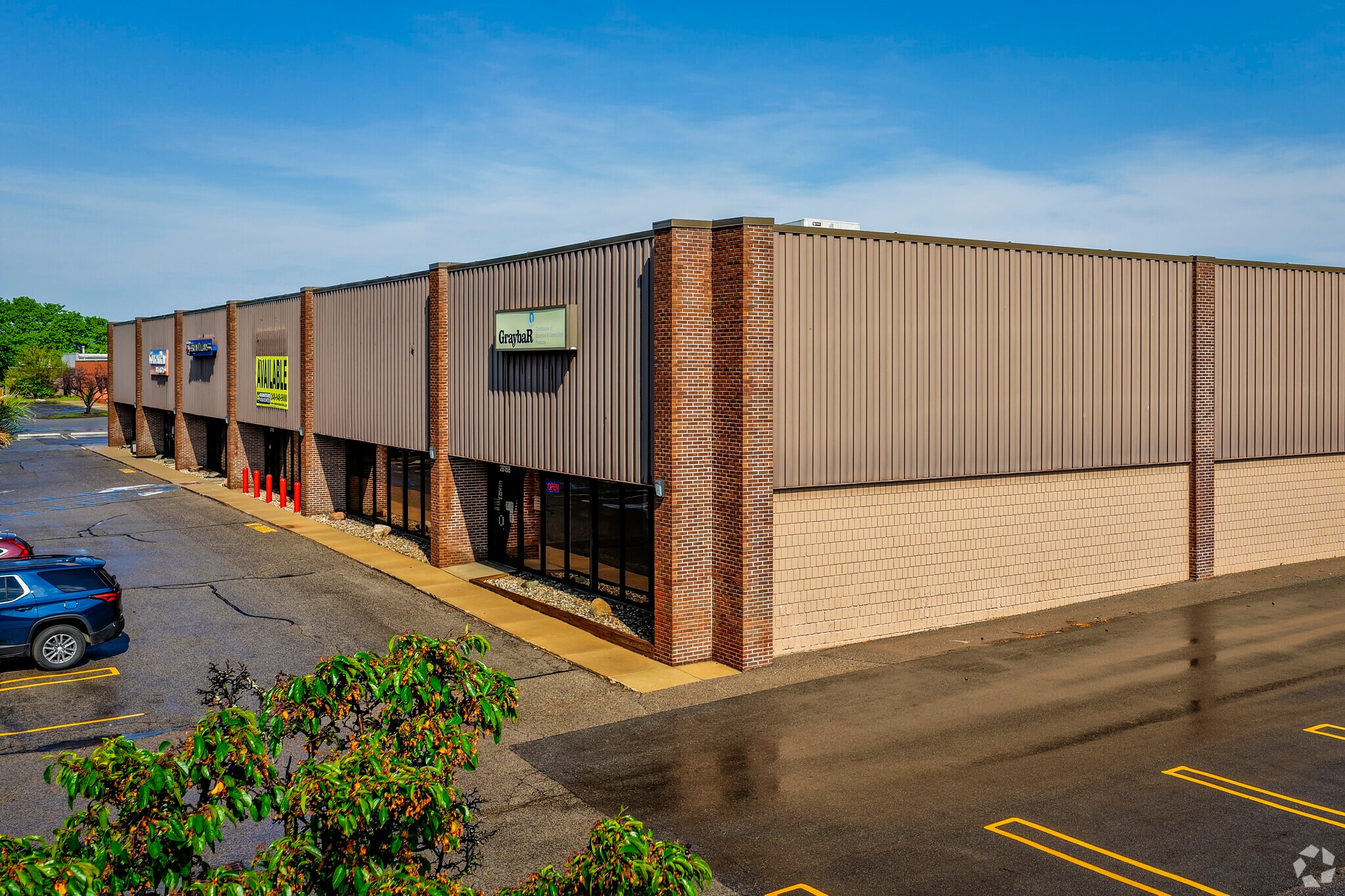 28188 Schoolcraft Rd, Livonia, MI for lease Primary Photo- Image 1 of 6