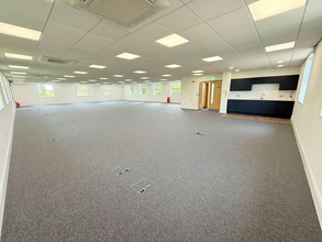 4240 Park Appr, Leeds à louer Photo intérieure- Image 1 de 7