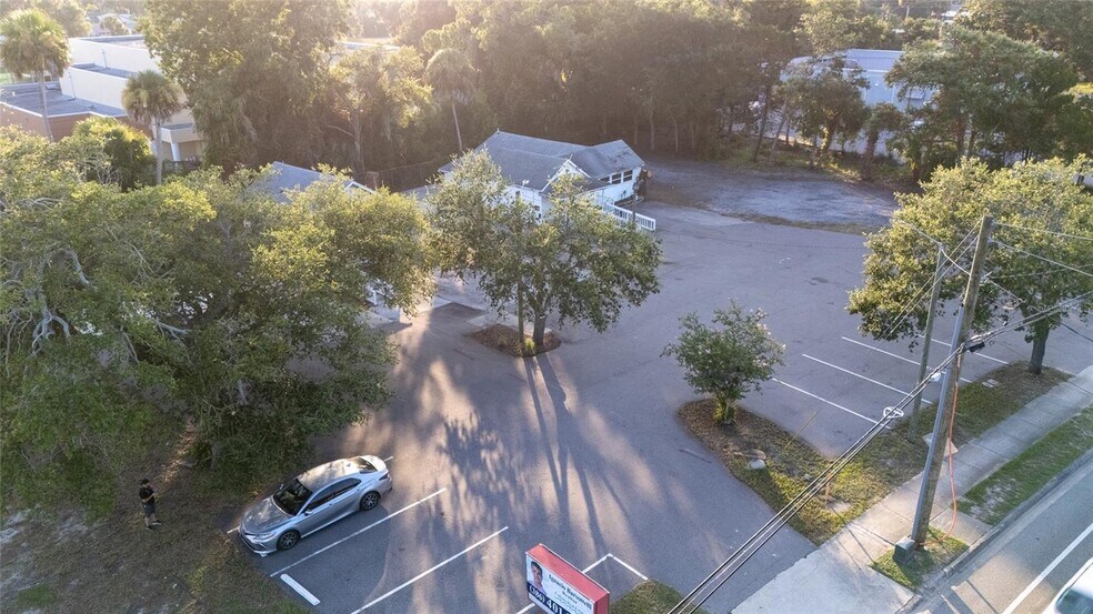 1042 N Dixie Fwy, New Smyrna Beach, FL à vendre - Aérien - Image 3 de 20
