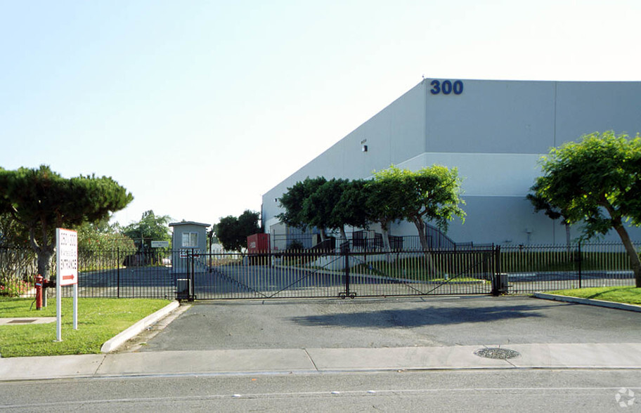 300-350 W Artesia Blvd, Compton, CA à louer - Autre - Image 3 de 7