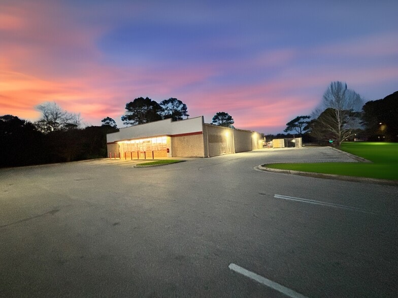 1110 Gulf Beach Hwy, Pensacola, FL à vendre - Photo du bâtiment - Image 2 de 7