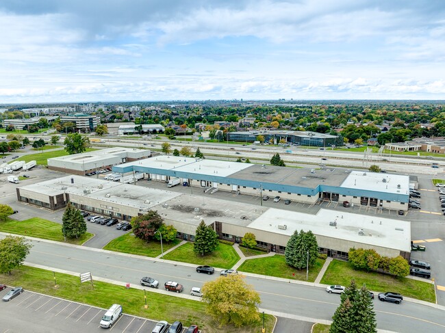 More details for 341-371 Rue Isabey, Saint-Laurent, QC - Flex, Industrial for Lease