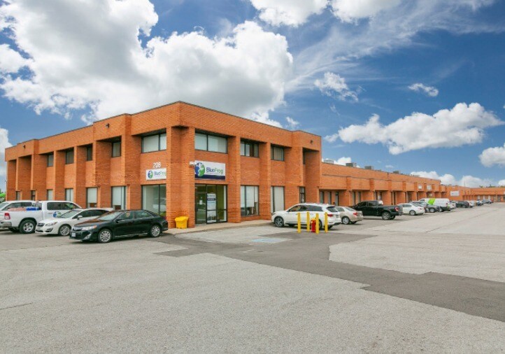 208 Wyecroft Rd, Oakville, ON for sale Building Photo- Image 1 of 1