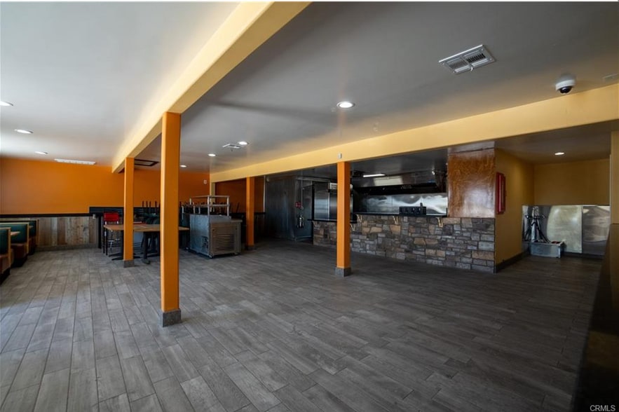 14290-14298 Hesperia Rd, Victorville, CA for sale - Building Photo - Image 3 of 21