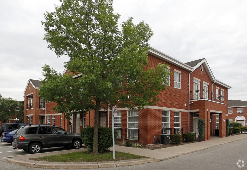 5720 Timberlea Blvd, Mississauga, ON à louer - Photo du bâtiment - Image 3 de 5