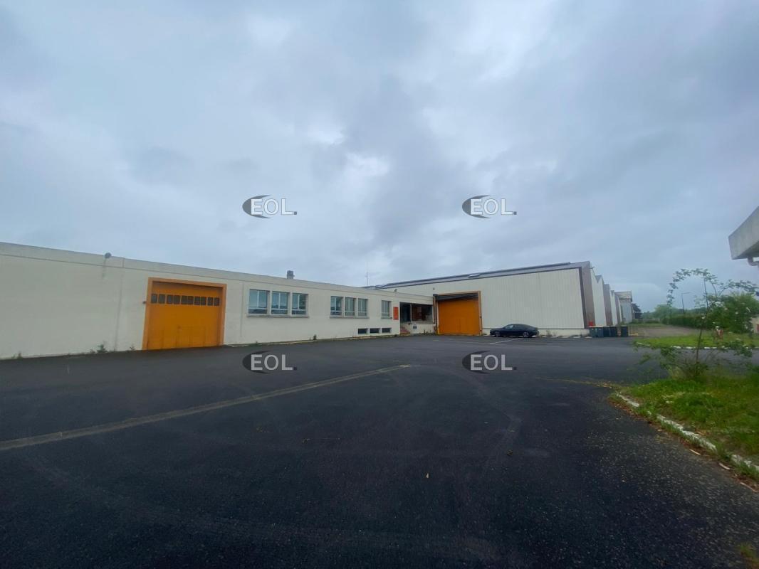 Industrial in Nangis for sale Building Photo- Image 1 of 13