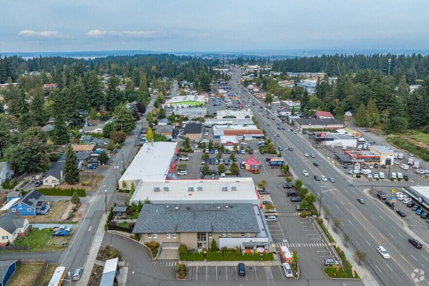 6502 Evergreen Way, Everett, WA à louer - Aérien - Image 2 de 6
