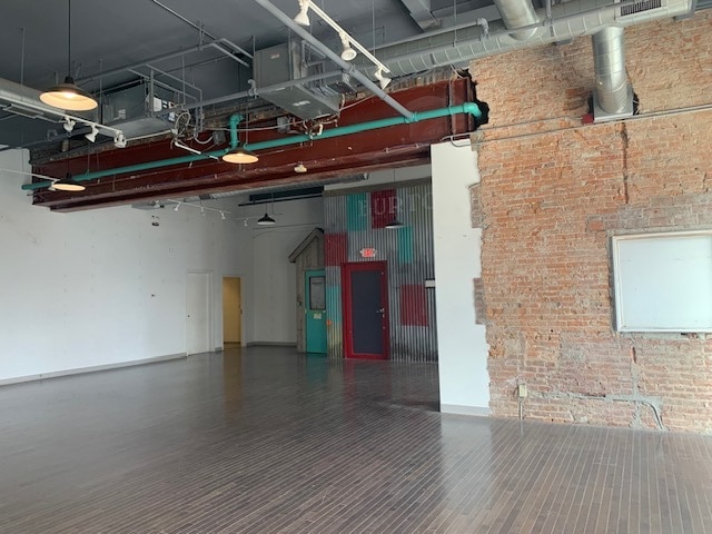 162-164 College St, Burlington, VT for lease - Interior Photo - Image 3 of 7