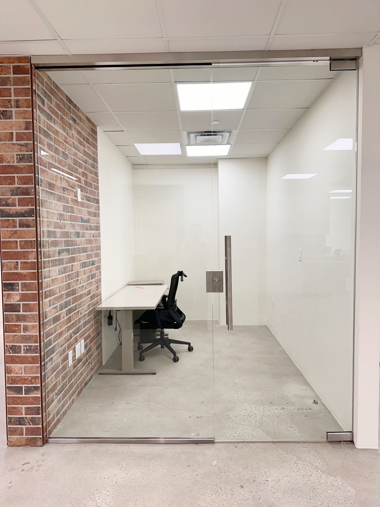 1180 S Beverly Dr, Los Angeles, CA for lease Interior Photo- Image 1 of 1