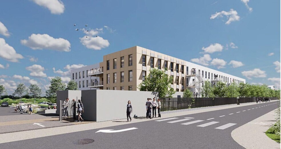 5 Rue Adrienne Bolland, Le Haillan for lease - Building Photo - Image 2 of 8