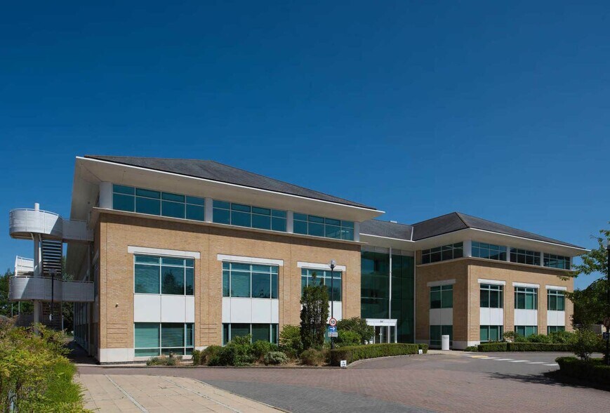 Bureau dans Fareham à louer - Photo du bâtiment - Image 1 de 4
