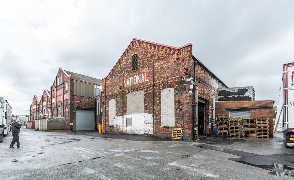 Richmond St, Ashton Under Lyne for lease - Building Photo - Image 2 of 9