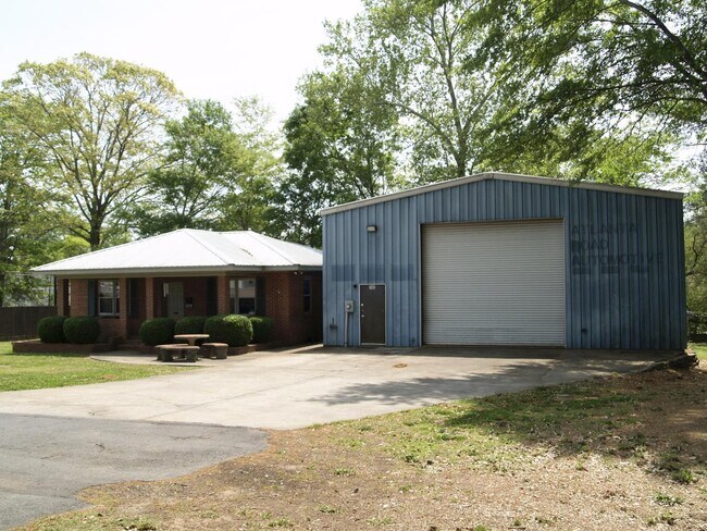 More details for 760 Ledford St SE, Smyrna, GA - Industrial for Sale