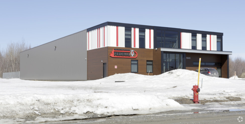 1041 Rue Des Forges, Terrebonne, QC for lease - Building Photo - Image 2 of 10