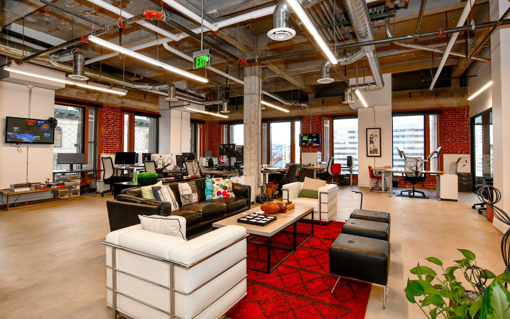 523 W 6th St, Los Angeles, CA for lease Interior Photo- Image 1 of 9