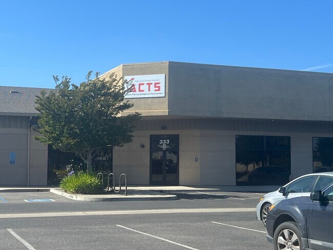 Plus de détails pour 333 Abbott St, Salinas, CA - Bureau à louer