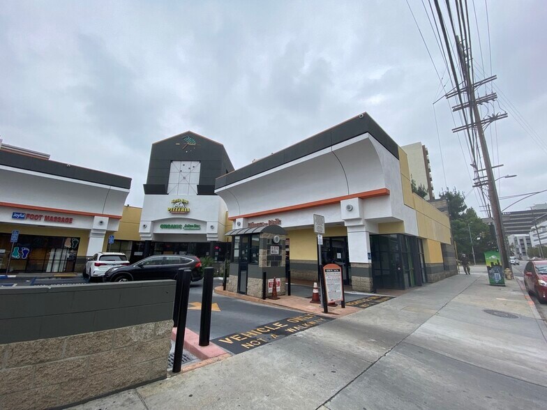 8500-8520 W 3rd St, Los Angeles, CA à louer - Photo du bâtiment - Image 3 de 12