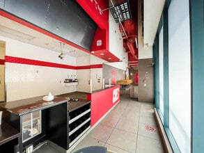 600 W 7th St, Los Angeles, CA for lease Interior Photo- Image 2 of 18
