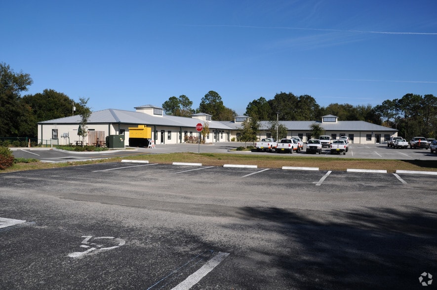 437-481 W Ardice Ave, Eustis, FL for lease - Building Photo - Image 3 of 25
