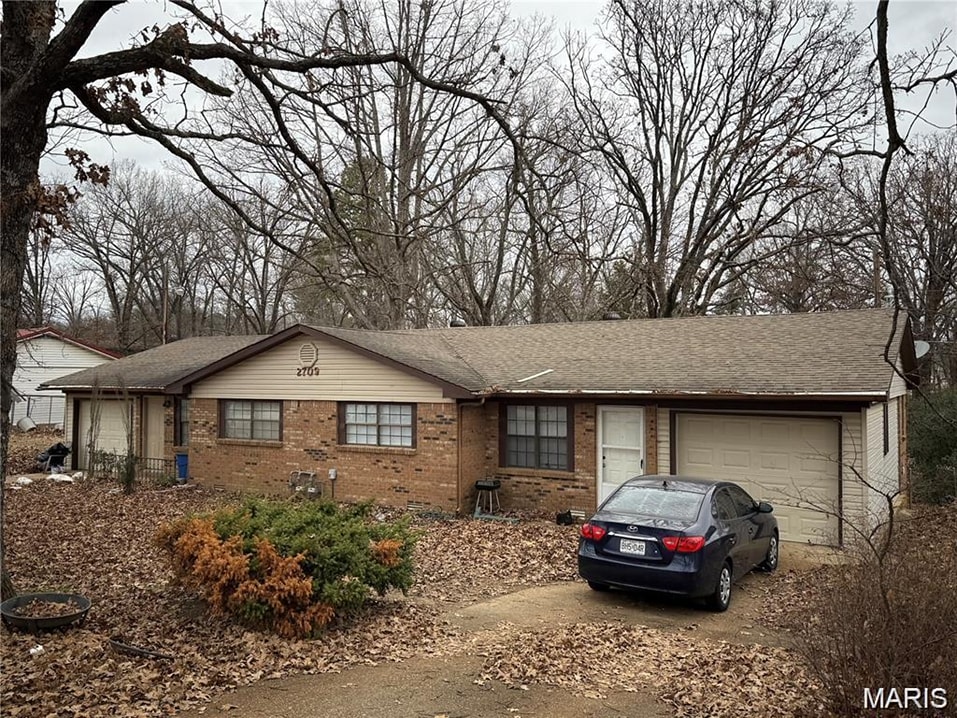 2709 Oakmoore Dr, Poplar Bluff, MO for sale Building Photo- Image 1 of 2