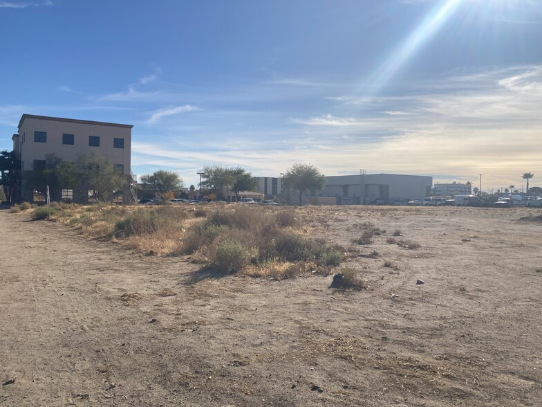 Civic Dr & Amargosa Rd, Victorville, CA for sale - Building Photo - Image 3 of 5