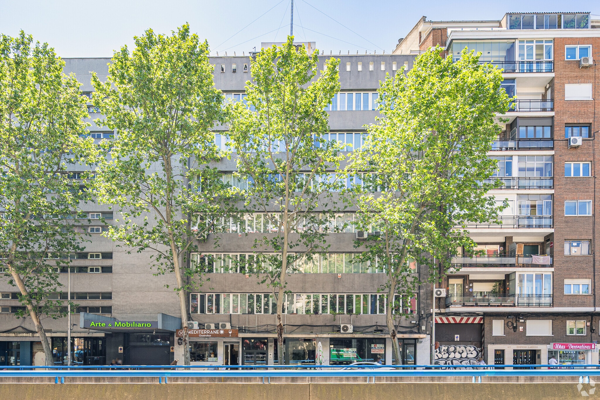 Avenida Mediterráneo, 42, Madrid, Madrid for sale Primary Photo- Image 1 of 5