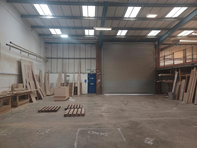 Bone Ln, Newbury à louer - Photo du bâtiment - Image 3 de 8