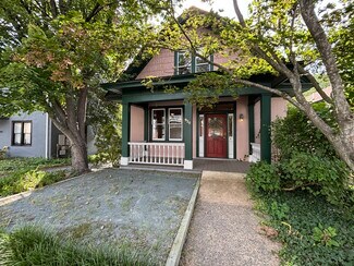 Plus de détails pour 920 9 1/2 St NE, Charlottesville, VA - Commerce de détail à louer