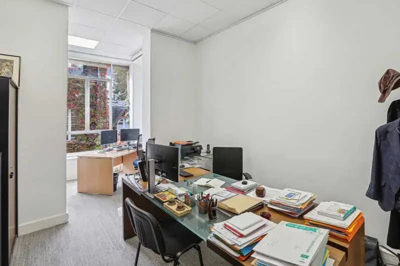 51 Rue Ampère, Paris for lease Interior Photo- Image 1 of 7