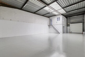 More details for 14-16 Rue Du Compas, SAINT-OUEN-L'AUMONE - Industrial for Lease