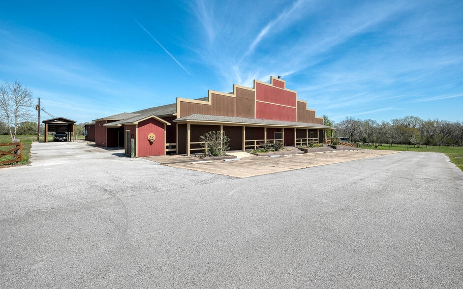 48600 US-290 BUS, Hempstead, TX for sale - Building Photo - Image 3 of 47