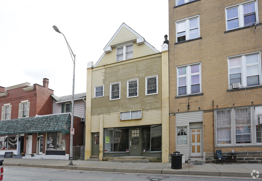 335 Main St, Latrobe, PA for sale - Primary Photo - Image 1 of 1