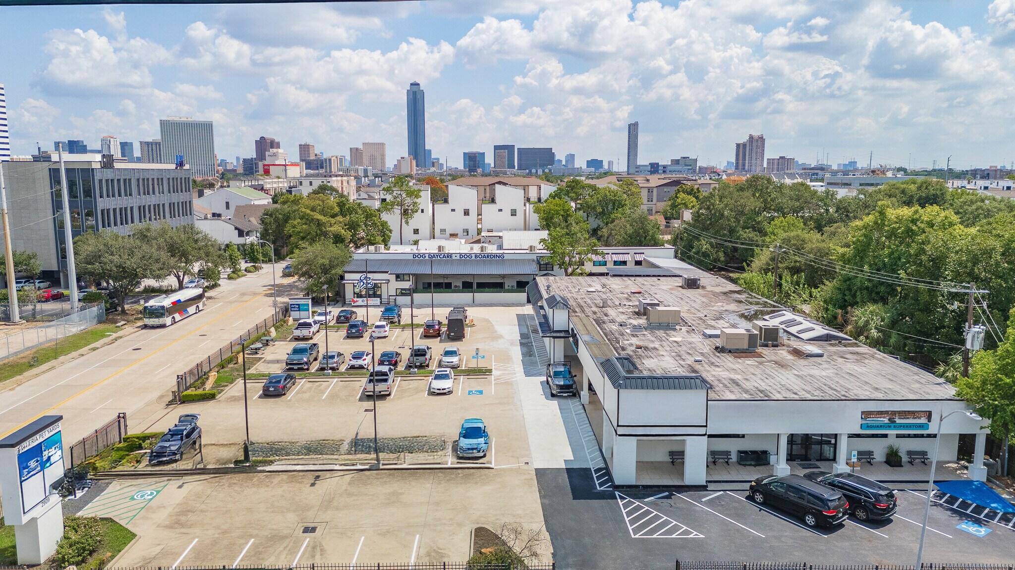 2909 Fountain View Dr, Houston, TX à louer Aérien- Image 1 de 22